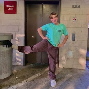 Meet your Posher, Wade